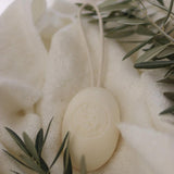 Savon Ovale sur Corde au Lait de Chèvre 200g