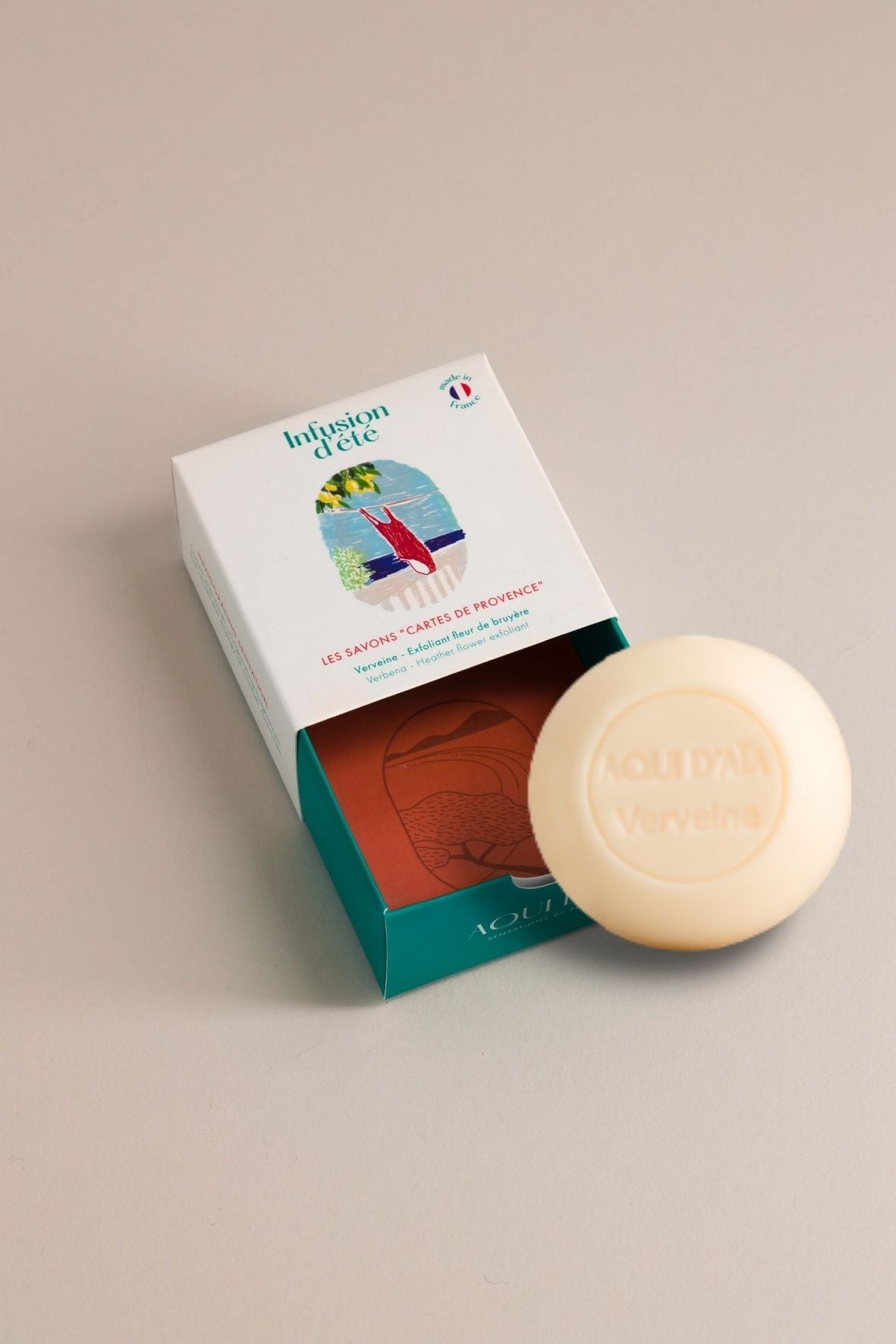 Savon solide verveine citronnée 100g, savon artisanal frais et tonique aux ingrédients naturels pour une toilette vivifiante du visage et du corps