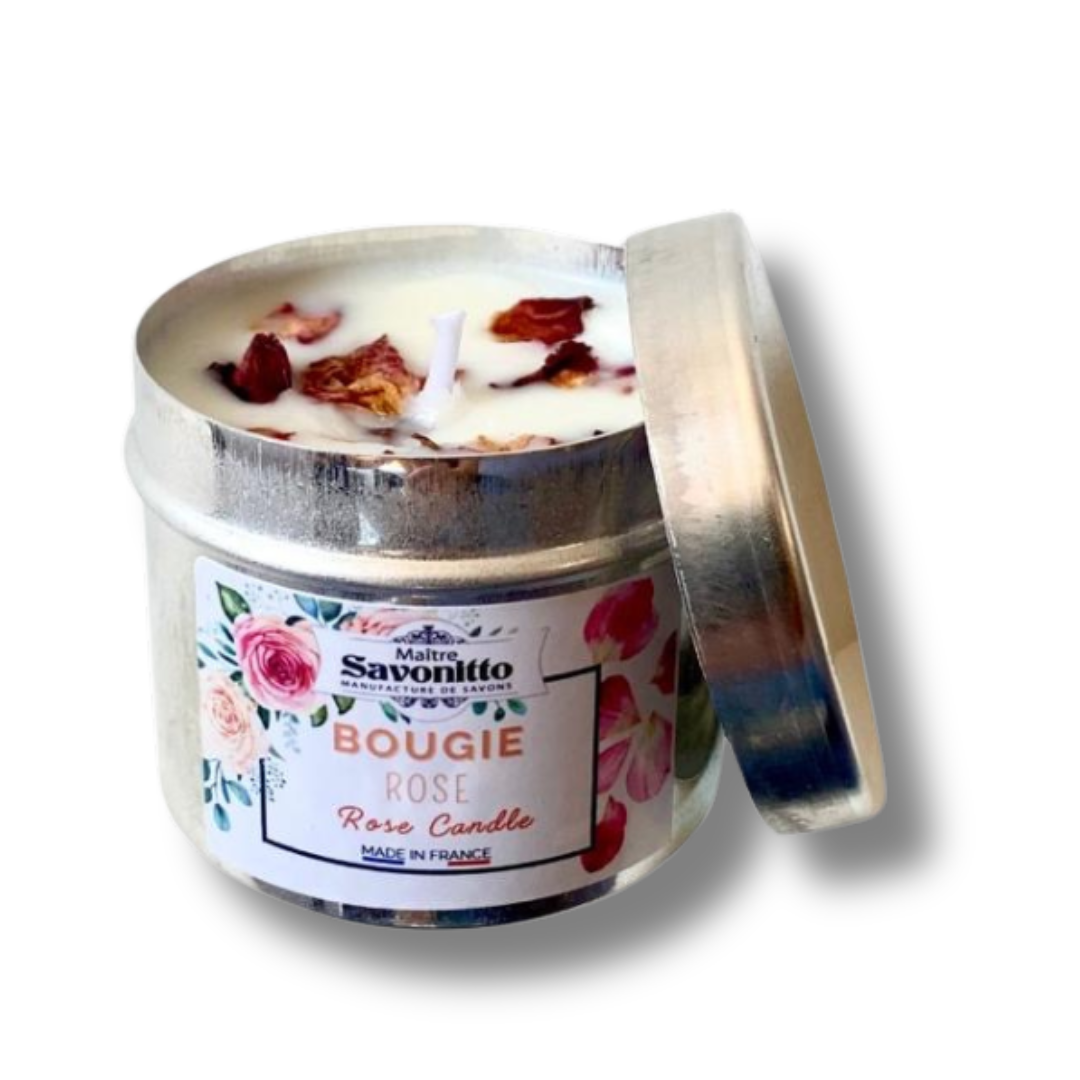 Bougie artisanale parfum rose 100g, présentée dans un contenant décoratif
